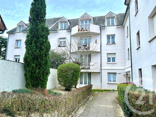 Appartement F3 à louer - 3 pièces - 62.33 m2 - CHATEAUNEUF SUR LOIRE - 45 - CENTRE - Century 21 Trois Rois